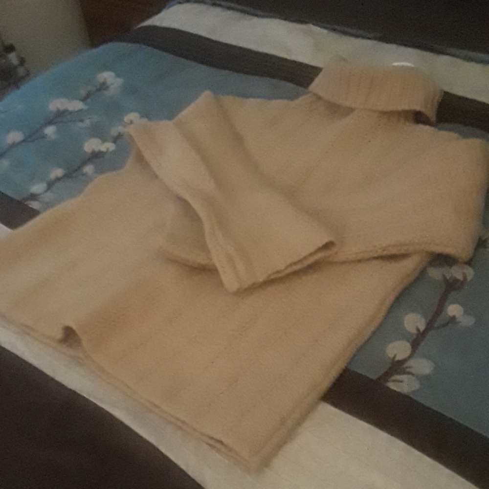 Wool Sweater - Picture 2 of 6